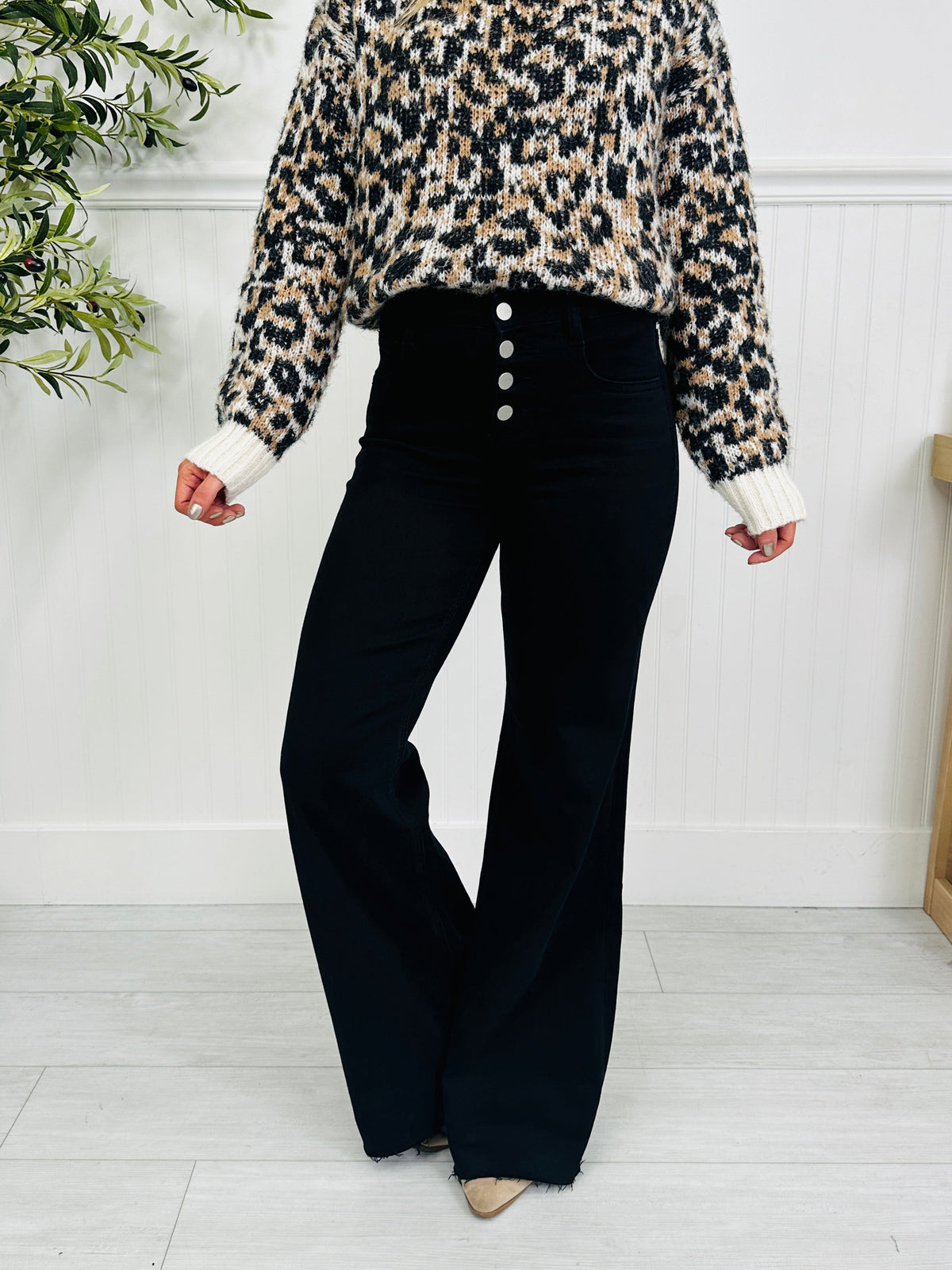 Vivienne™ | Tummy Control Wide-Leg Black Jeans