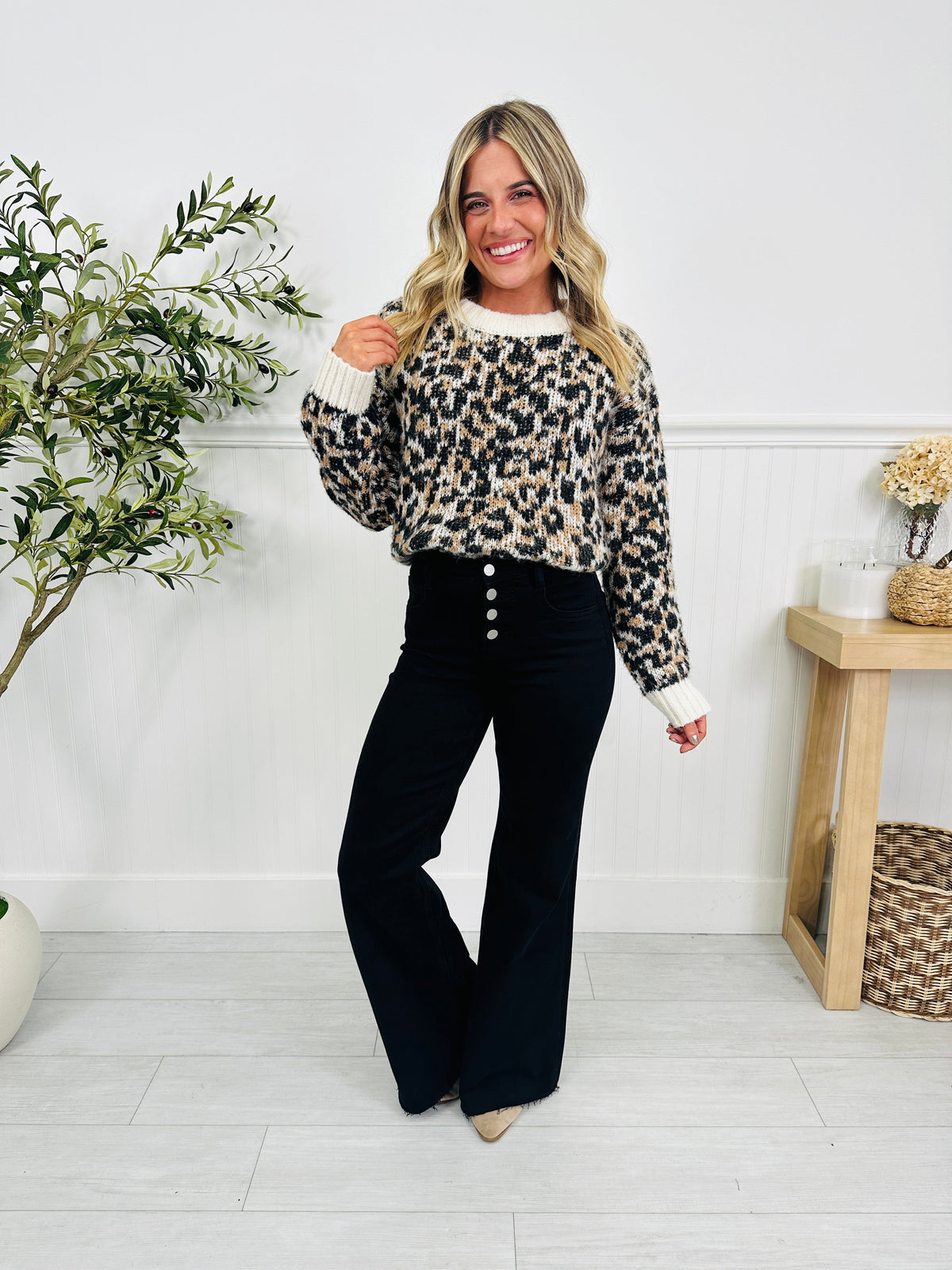 Vivienne™ | Tummy Control Wide-Leg Black Jeans