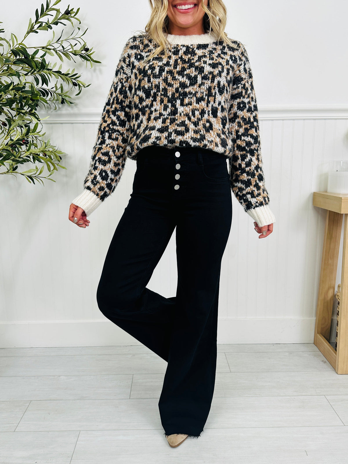 Vivienne™ | Tummy Control Wide-Leg Black Jeans