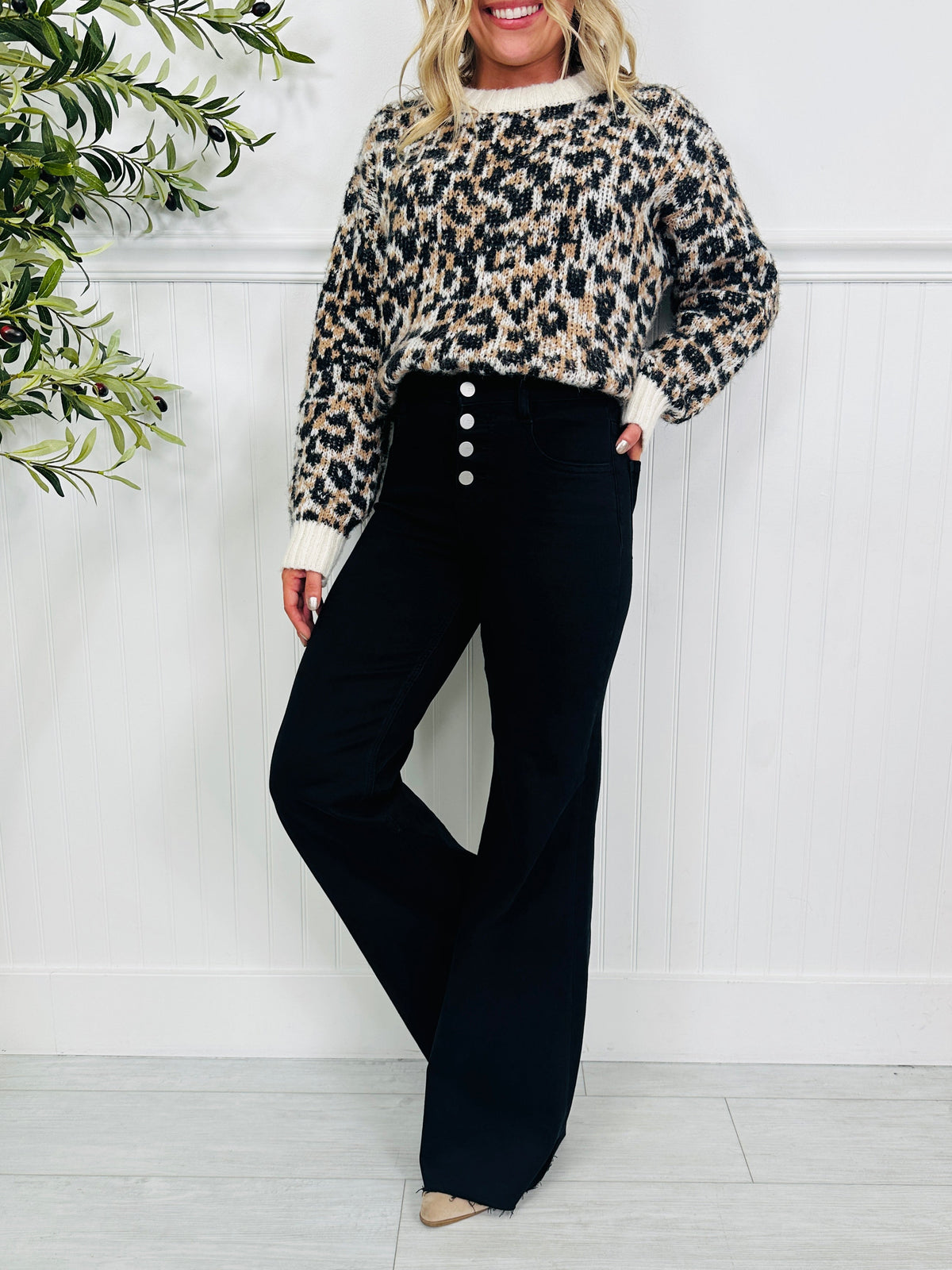 Vivienne™ | Tummy Control Wide-Leg Black Jeans