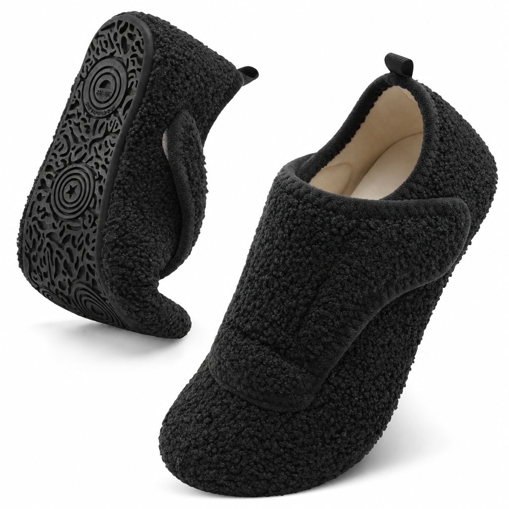 Bridget house slippers in Black